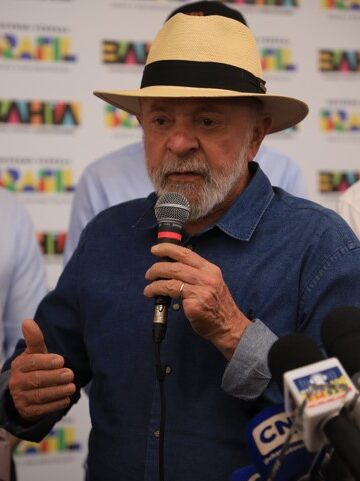 Lula completa 80 anos e se torna o primeiro presidente octogenário em exercício no Brasil