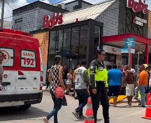 Seabra: duas motos colidem em cruzamento movimentado