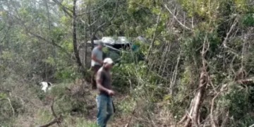 Capotamento na BA-144 deixa motorista ferido entre Morro do Chapéu e Bonito