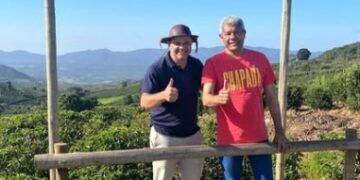 Governador Jerônimo Rodrigues celebra Réveillon na Chapada Diamantina
