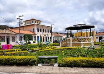 Mucugê: Moradores reclamam de ponte que estaria sendo construída de forma irregular