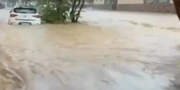 Tempestade provoca alagamentos e prejuízos em Ituaçu