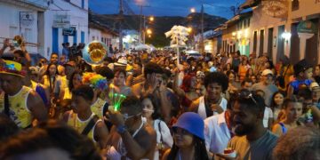 Coletivo Nas Trilhas da Folia faz do Carnaval de Mucugê um movimento cultural de identidade e memória da cidade