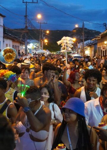 Coletivo Nas Trilhas da Folia faz do Carnaval de Mucugê um movimento cultural de identidade e memória da cidade