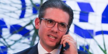 Proposta que acaba com jornada de trabalho 6×1 vai para a CCJ