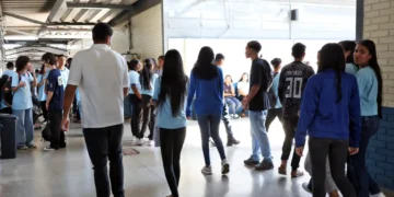 Pé-de-Meia: MEC começa pagar parcelas incentivo-conclusão e Enem