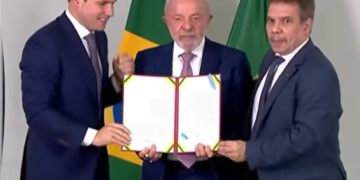 Lula sanciona Lei Antifacção e defende prisão de magnatas do crime