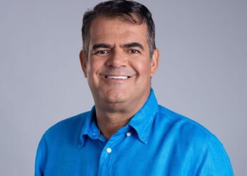 TRE-BA mantém prefeito e vice de Piatã no cargo após reverter cassação