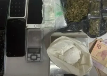 Jovem é preso por suspeita de tráfico de drogas em Irecê