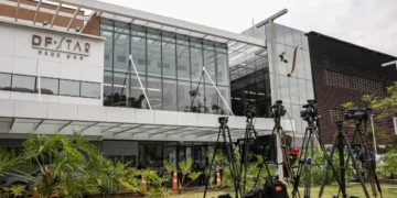 Entidades pedem proteção a jornalistas que cobrem doença de Bolsonaro