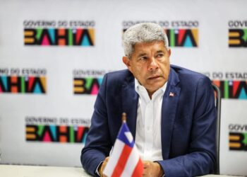 Nas redes sociais, governador lamenta acidente fatal na BA-148