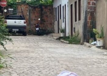 Homem é morto a tiros em Lençóis