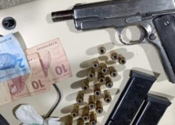Jovem é flagrado com arma, cocaína e dinheiro na Operação ‘Seabra em Paz’