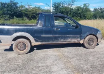 Veículo com restrição de circulação é apreendido em Barra da Estiva