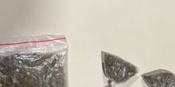 Polícia apreende maconha com dupla em fuga em Lençóis