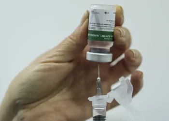 Fiocruz mantém alerta para síndrome respiratória grave
