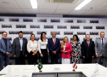 Mudanças no governo: Jerônimo anuncia trocas de secretário(a)s e órgãos administrativos