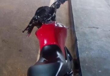 Polícia recupera moto com restrição de furto/roubo em Souto Soares