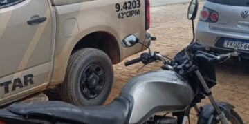 Polícia Militar recupera motocicleta furtada e prende suspeito em Utinga
