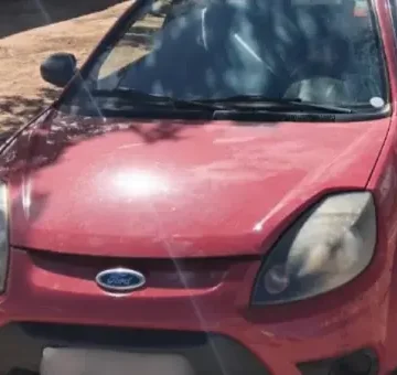 Polícia recupera veículo roubado na Avenida Paulo VI em Seabra