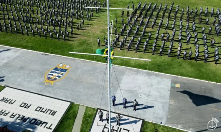 Marinha do Brasil prorroga inscrições para 400 vagas de nível técnico