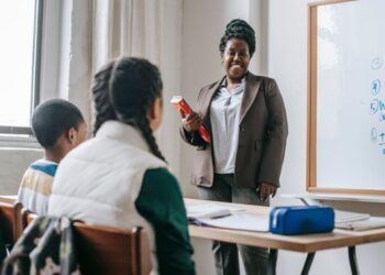 Entre lutas, conquistas e direitos: os professores e a educação na Chapada Diamantina