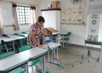 Propaganda eleitoral nas ruas termina às 22h deste sábado