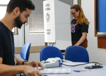 Eleitores que não votaram no primeiro turno podem votar no segundo