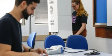 Eleitores que não votaram no primeiro turno podem votar no segundo