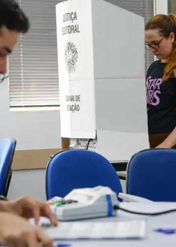 Eleitores que não votaram no primeiro turno podem votar no segundo